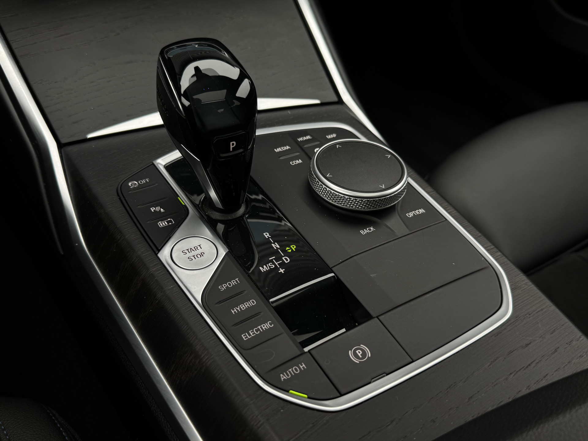 BMW 3-serie 330e M Sport 292 pk High Executive