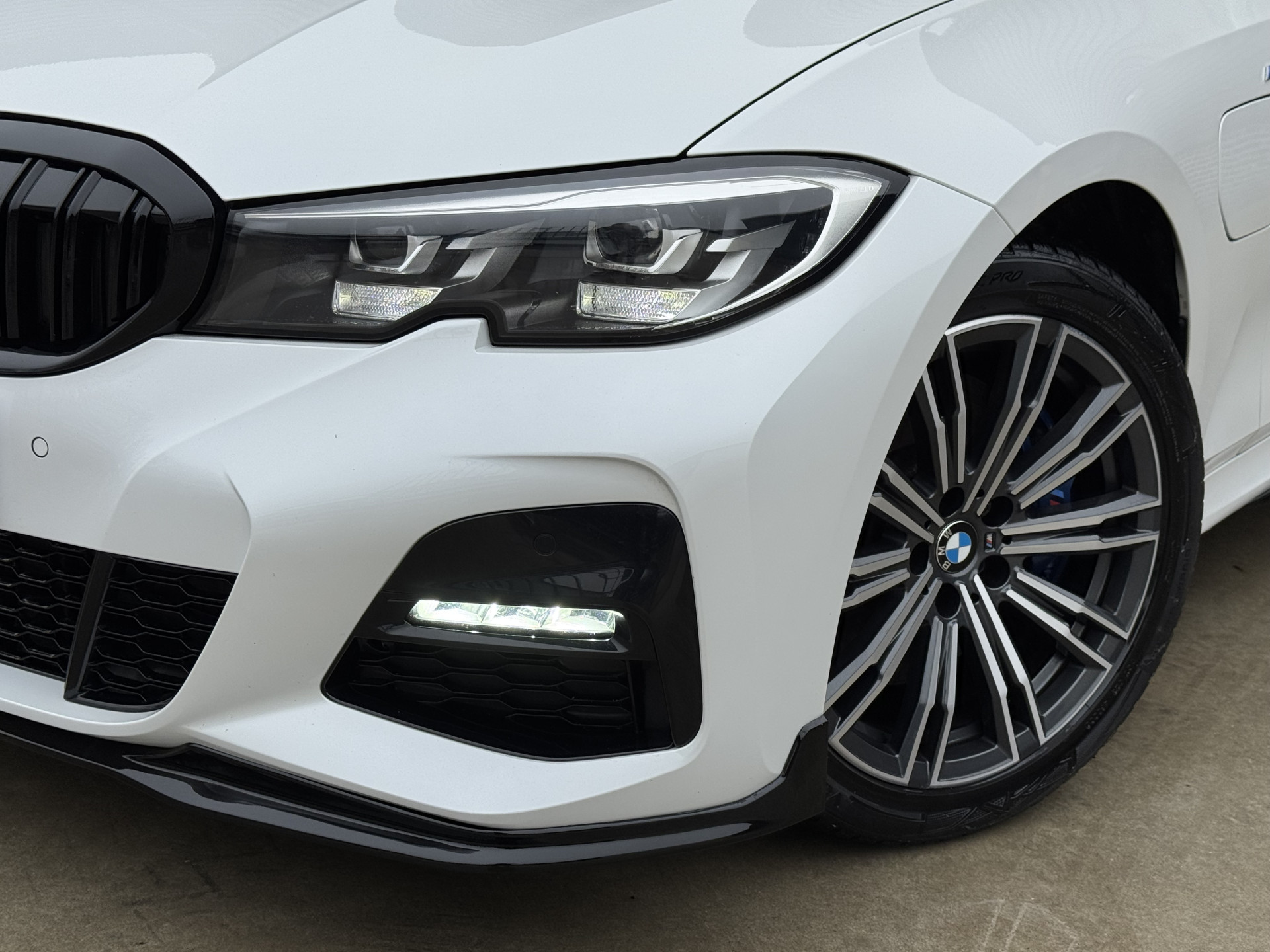 BMW 3-serie 330e M Sport 292 pk High Executive