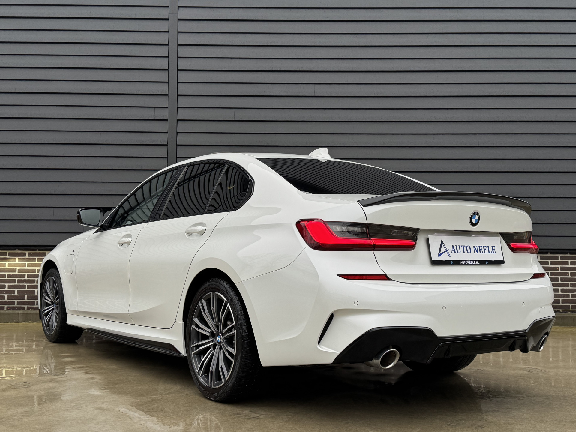 BMW 3-serie 330e M Sport 292 pk High Executive