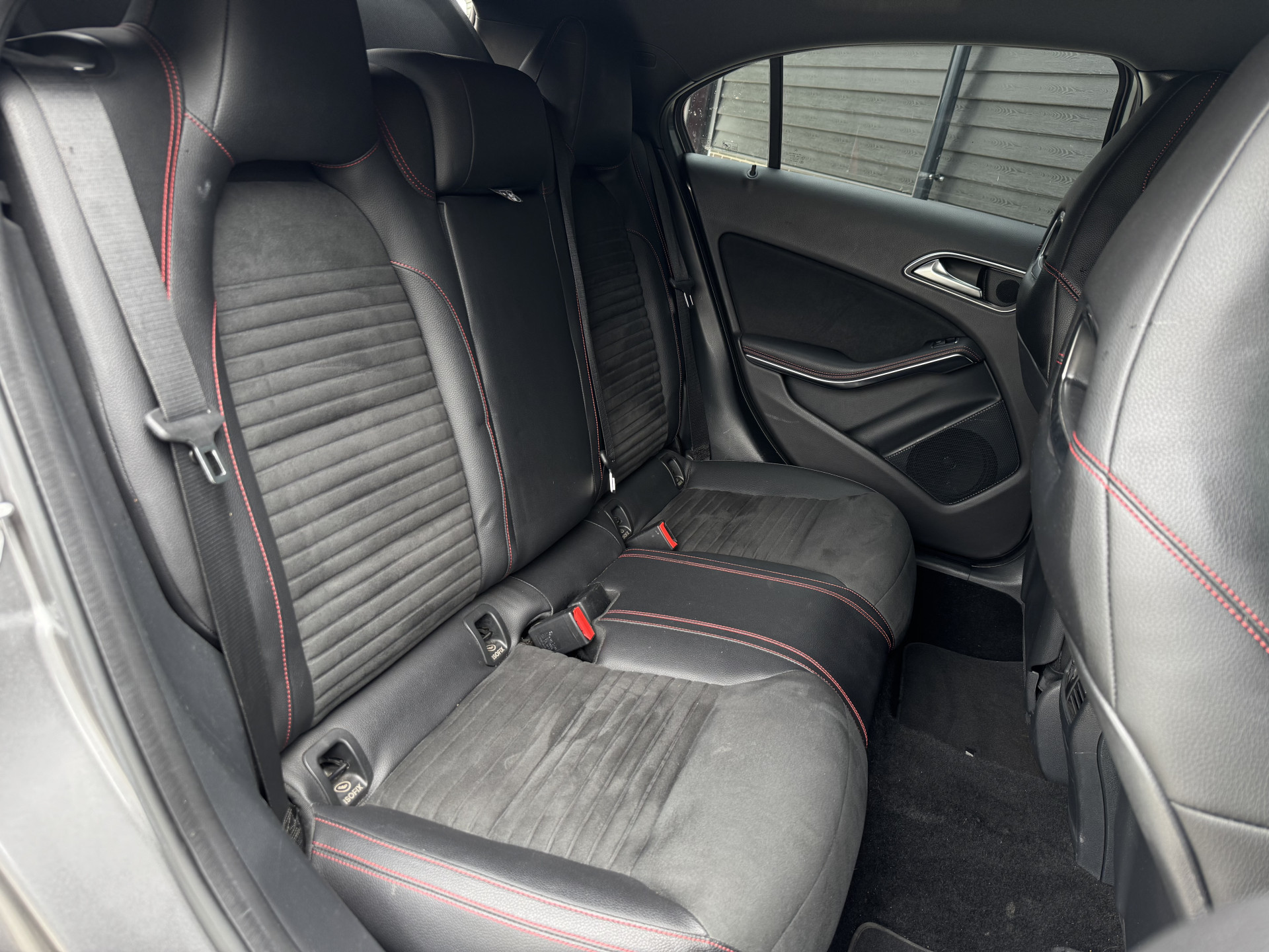 Mercedes-Benz A-Klasse 180 AMG Night Edition Plus