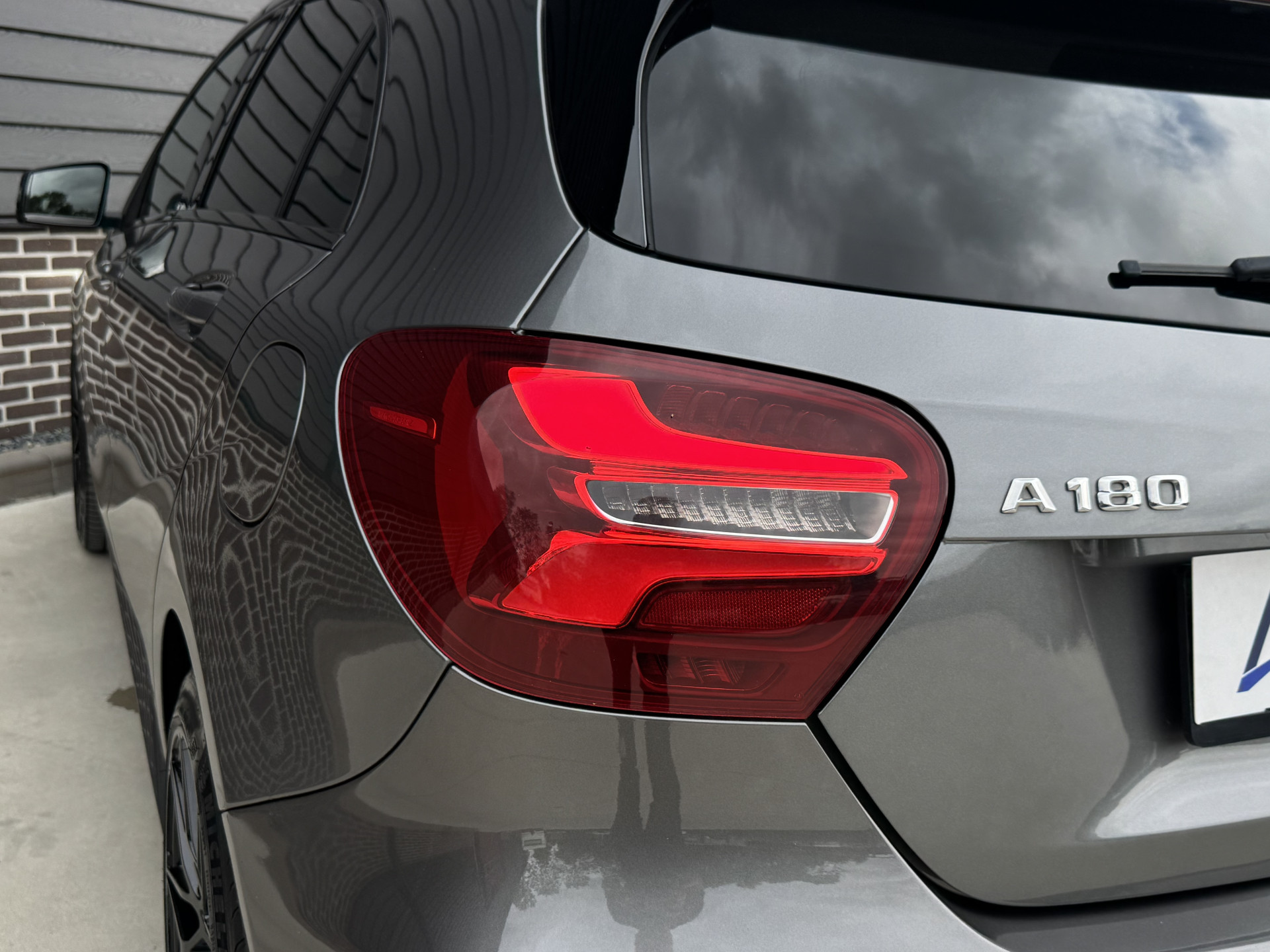 Mercedes-Benz A-Klasse 180 AMG Night Edition Plus