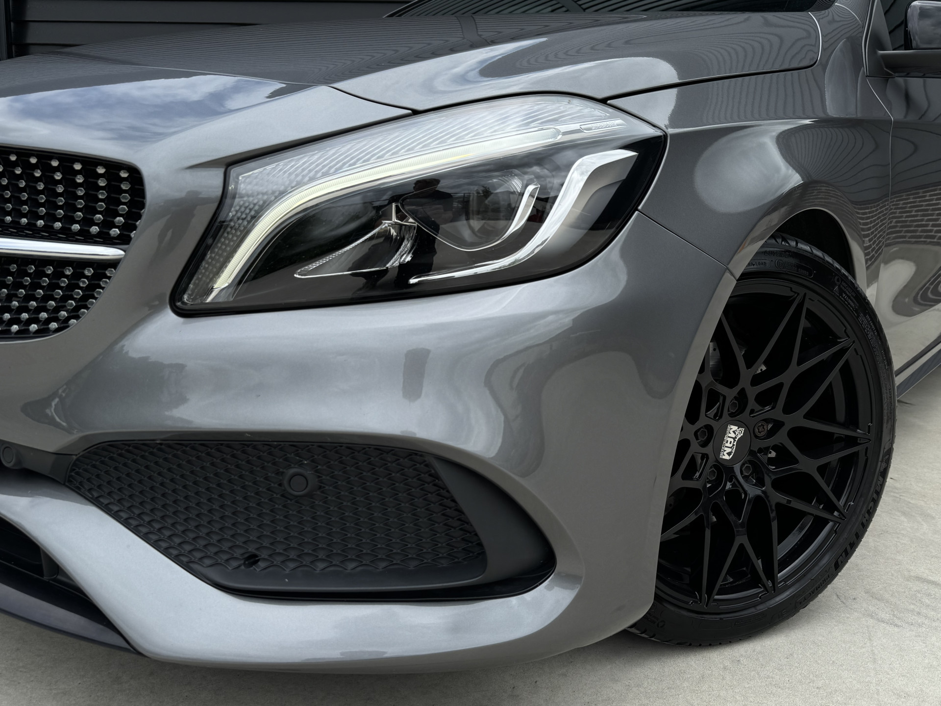 Mercedes-Benz A-Klasse 180 AMG Night Edition Plus