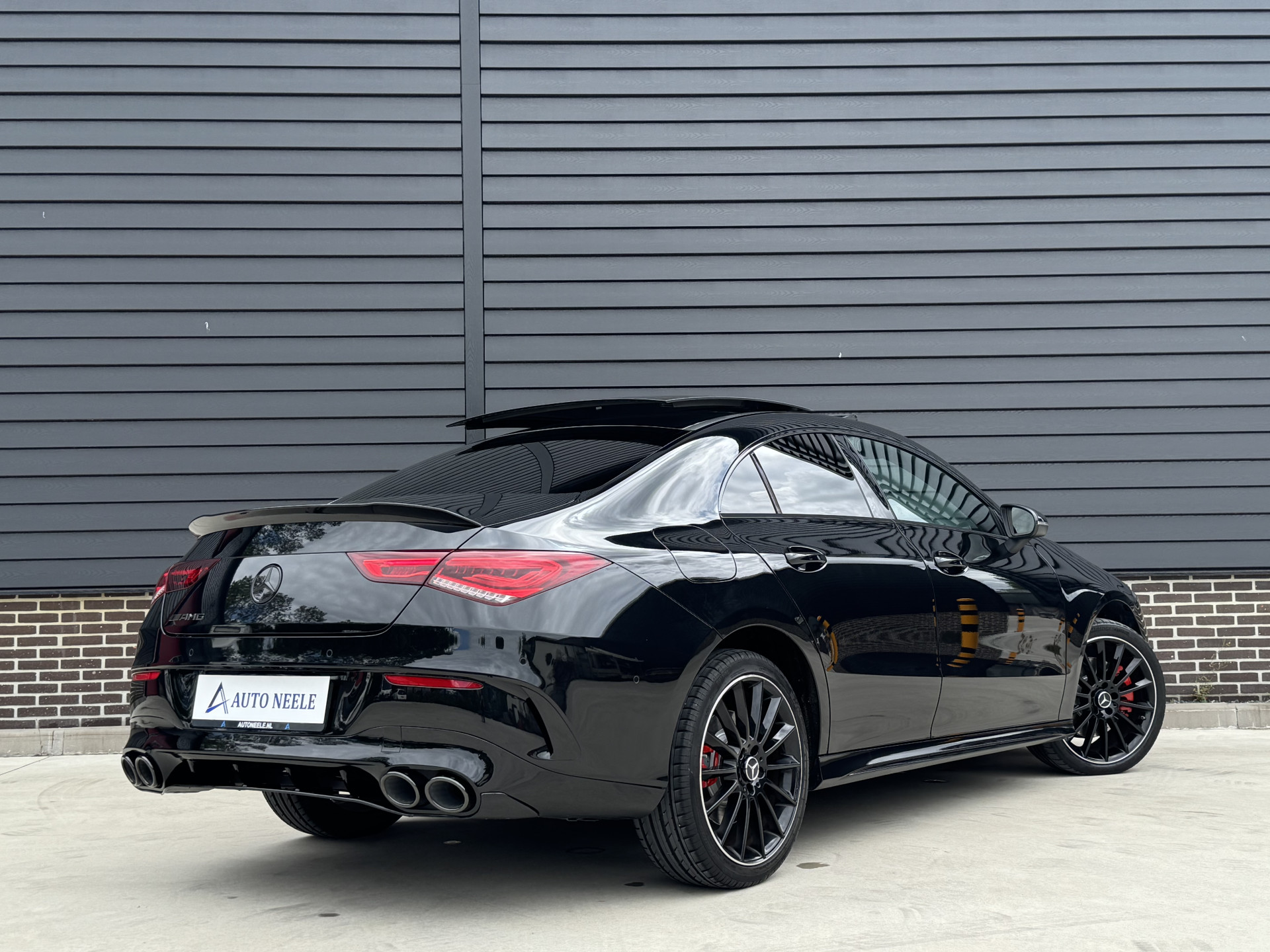 Mercedes-Benz CLA-Klasse 250e AMG Line