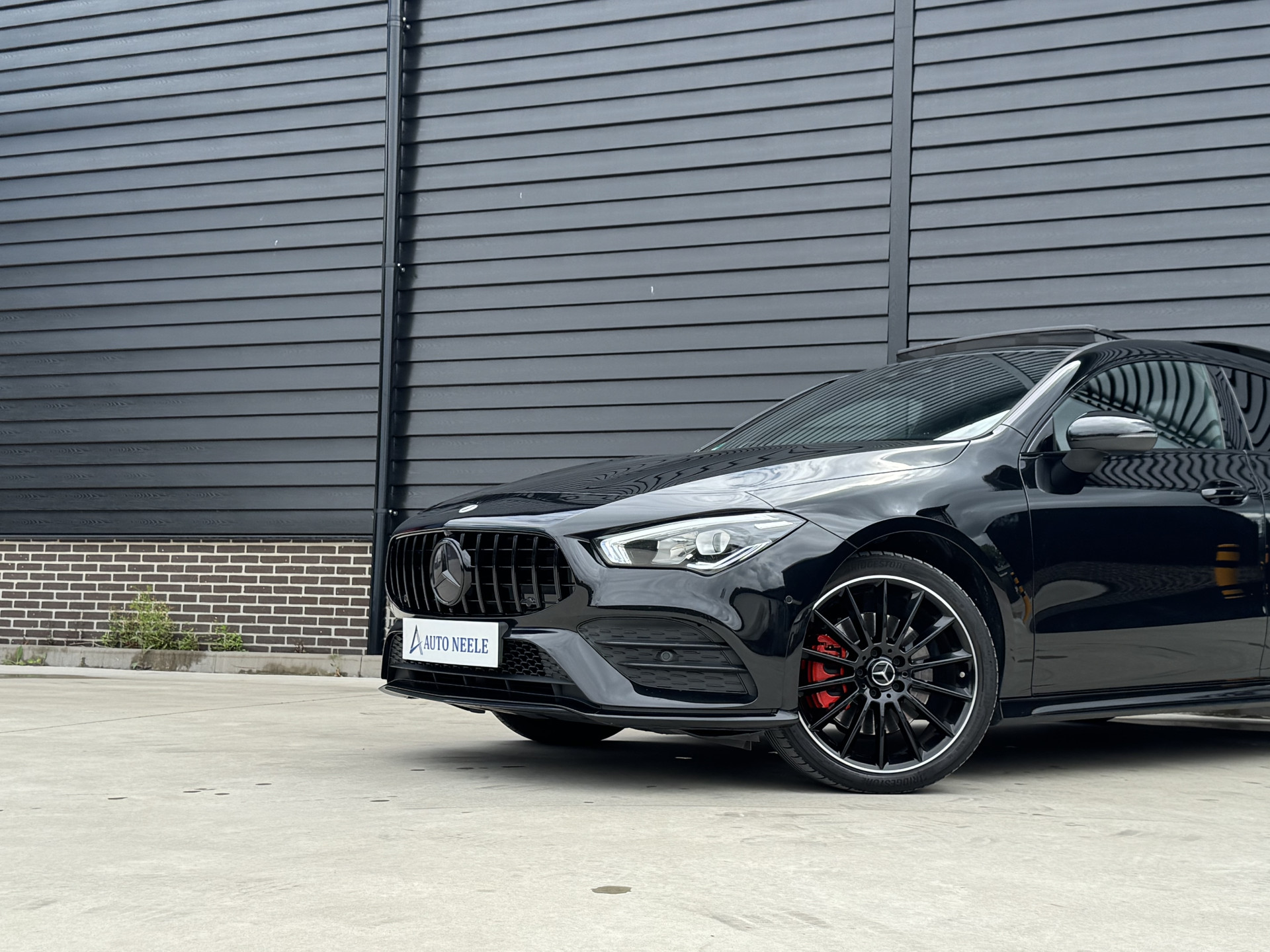 Mercedes-Benz CLA-Klasse 250e AMG Line