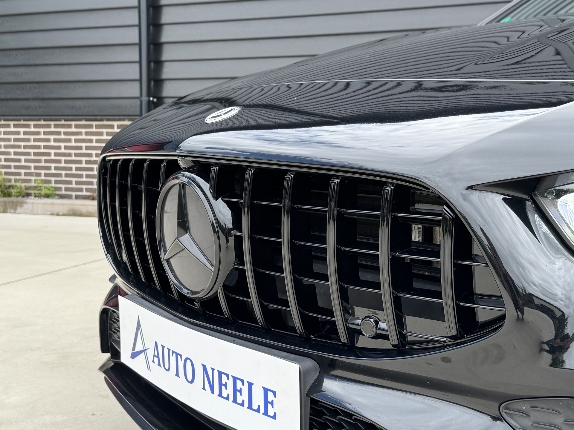 Mercedes-Benz CLA-Klasse 250e AMG Line