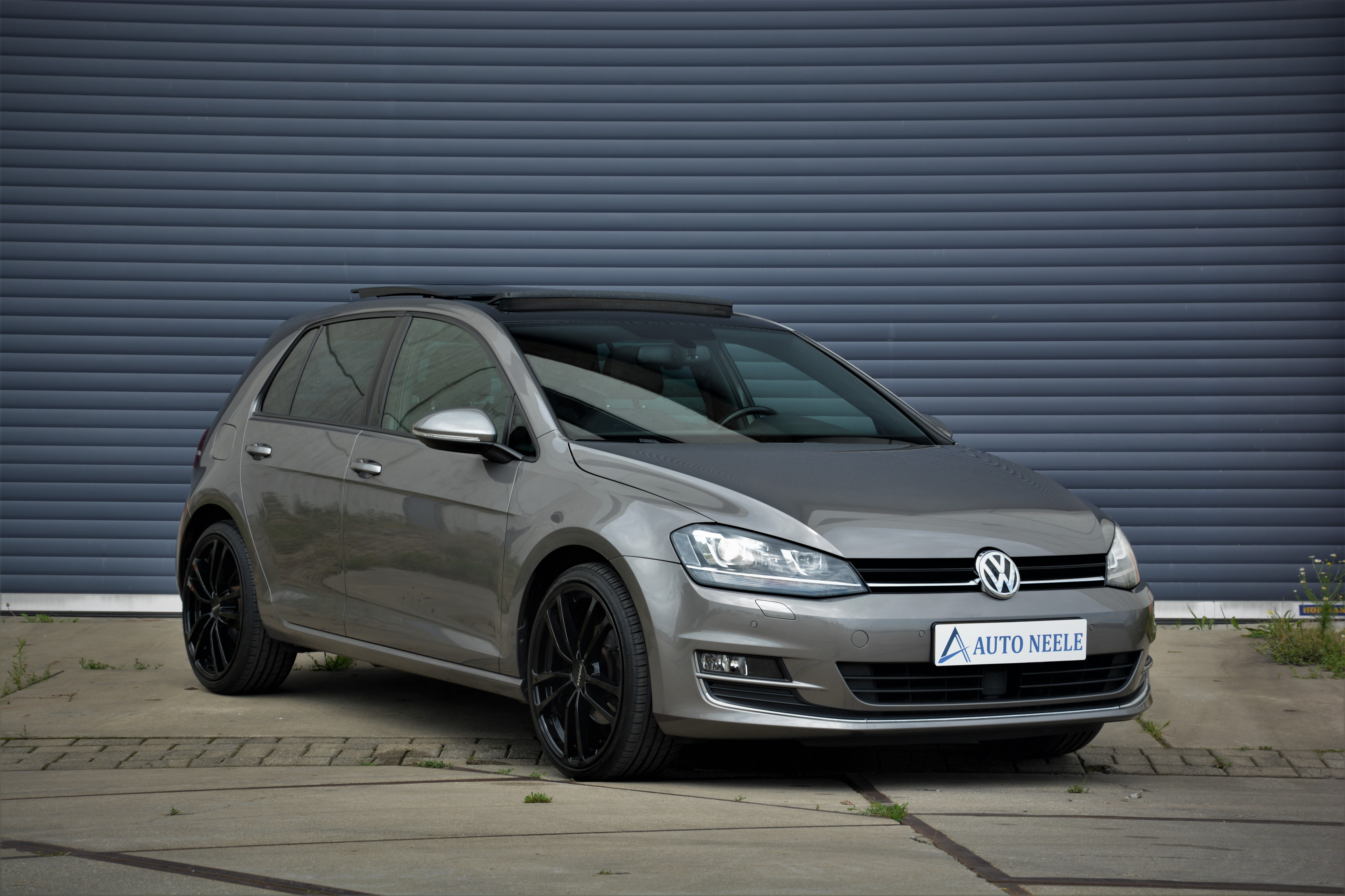 Volkswagen Golf 7 1.4 Highline Schuifdak, ACC, 19 Inch Velgen